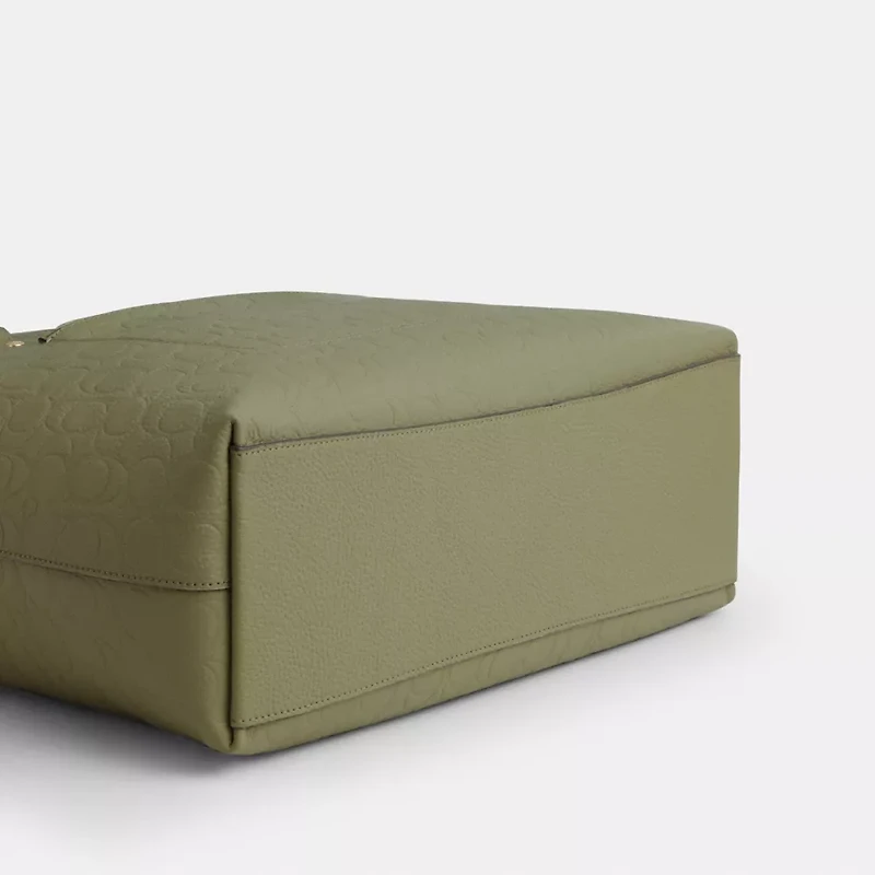 Station Tote Bag In Signature Leather