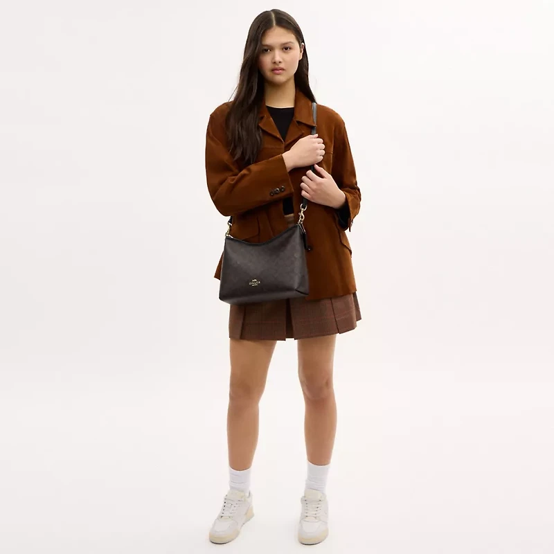 Laurel Shoulder Bag In Signature Canvas