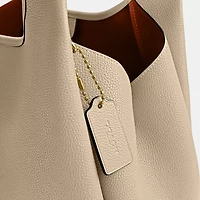 Lana Shoulder Bag