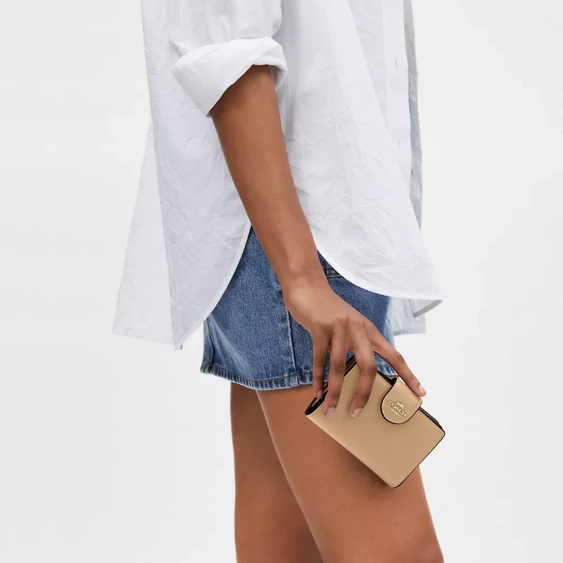 Medium Corner Zip Wallet