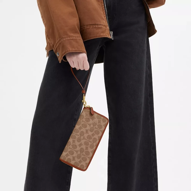 Essential Continental Wallet In Signature Canvas