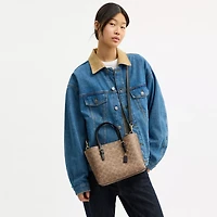 Mollie Tote Bag 25 Signature Canvas