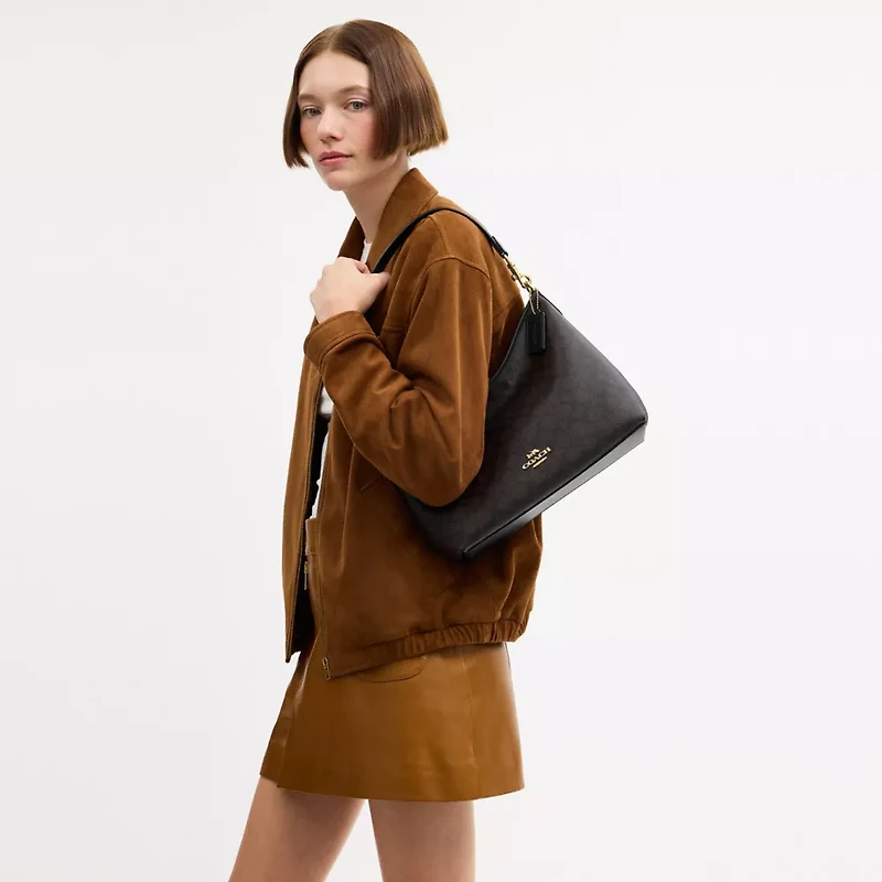 Laurel Shoulder Bag In Signature Canvas