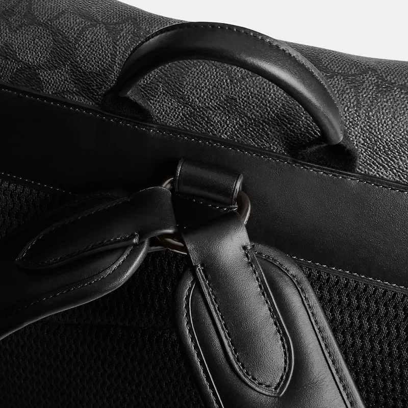 Hitch Backpack In Signature Canvas