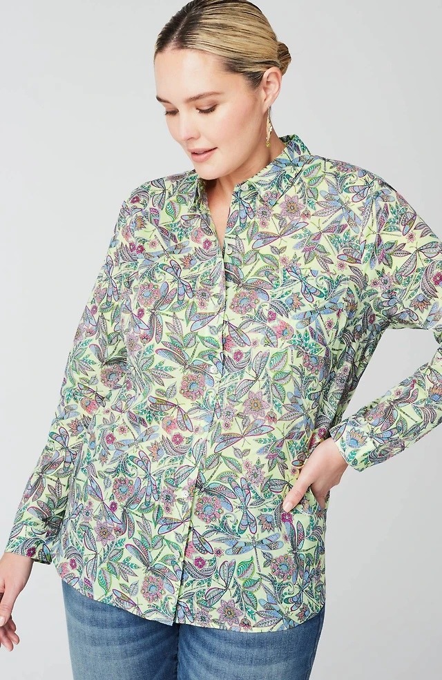 one-pocket shirred-back shirt