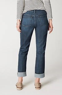 relaxed boyfriend jeans