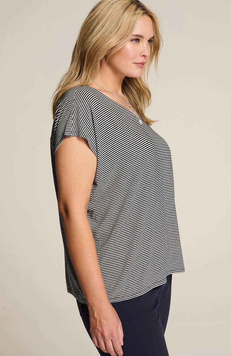 wearever striped v-neck tee