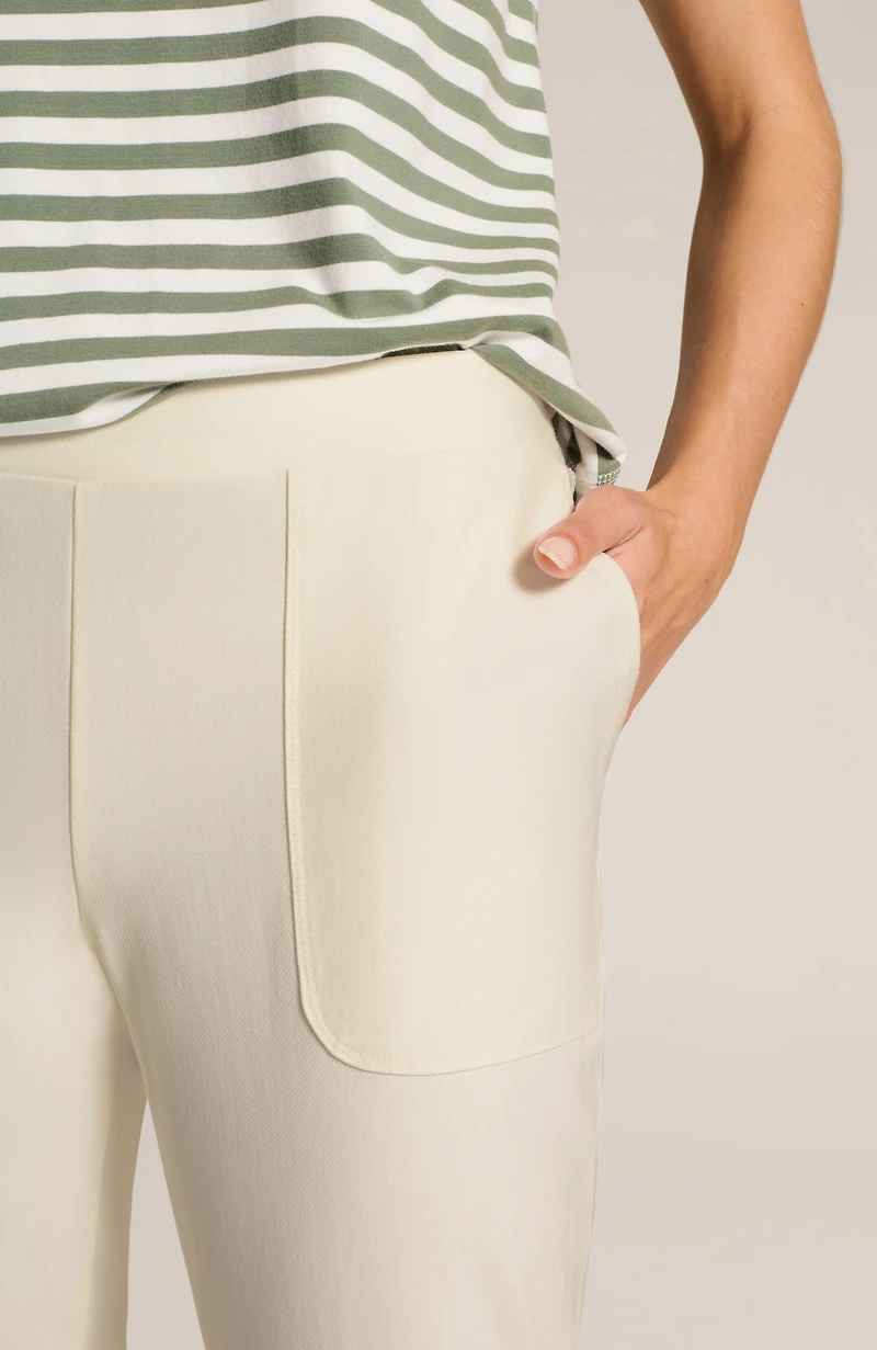 fit patch-pocket slim-leg pants