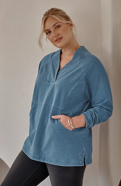 pure jill indigo front-pocket top