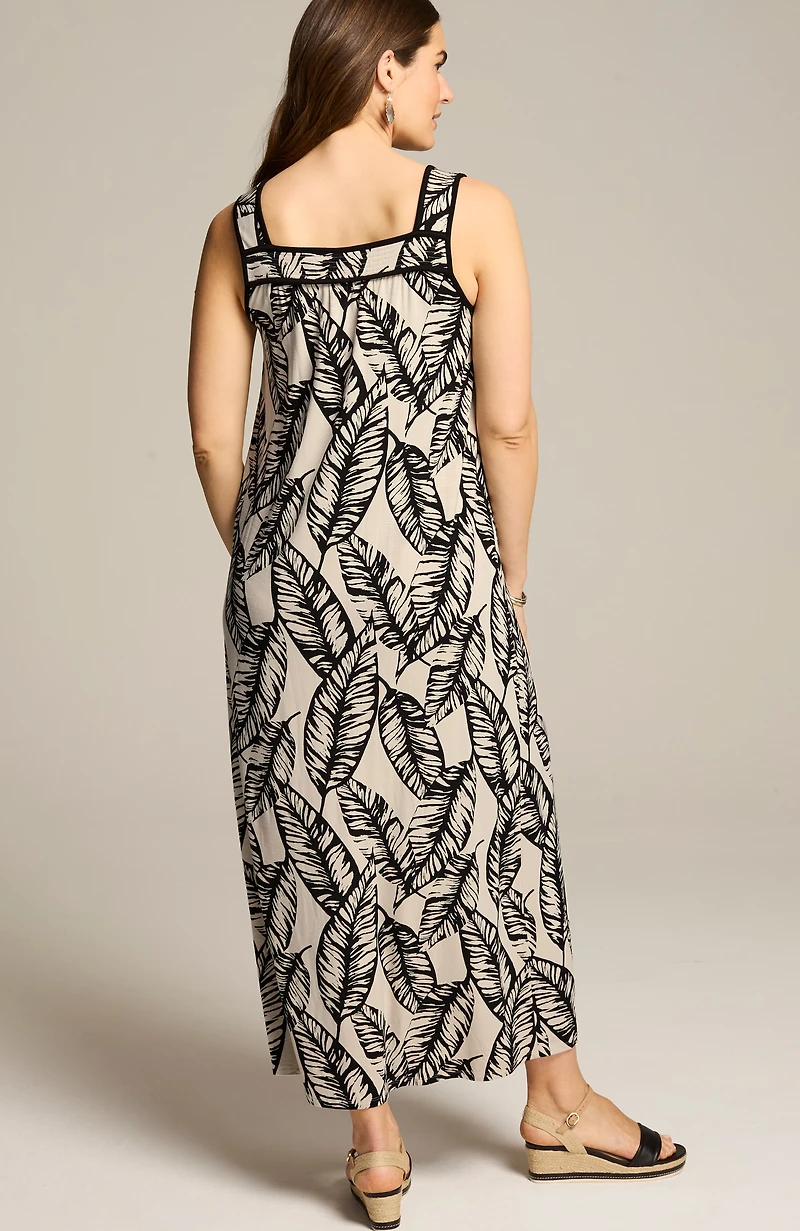 piped-trim knit maxi dress
