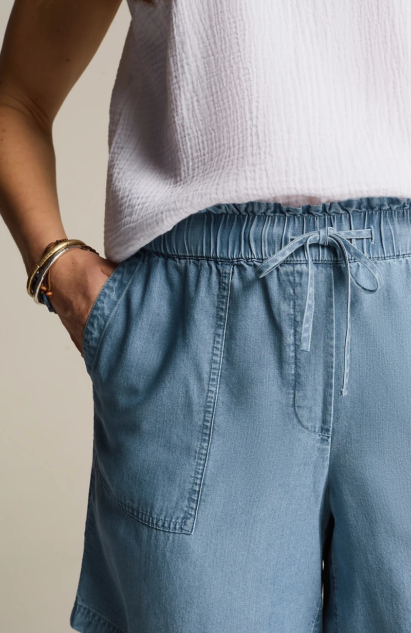indigo tencel™ lyocell patch-pocket shorts