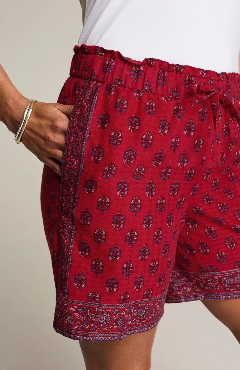 free-spirit paisley pull-on shorts