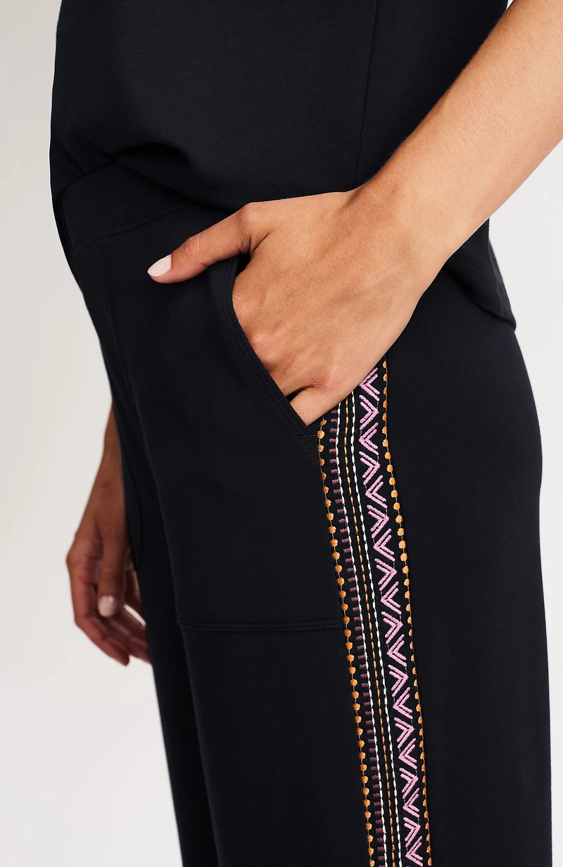 fit french terry embroidered wide-leg crops