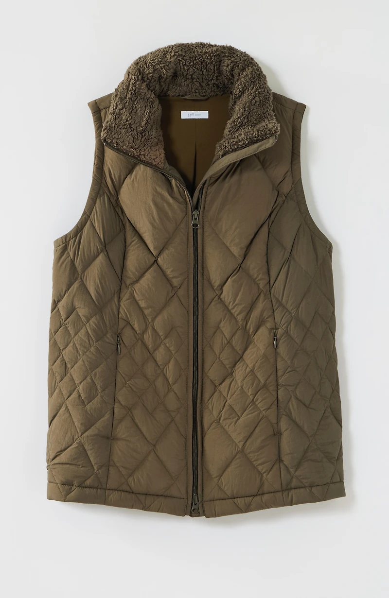 diamond-quilted puffer vest