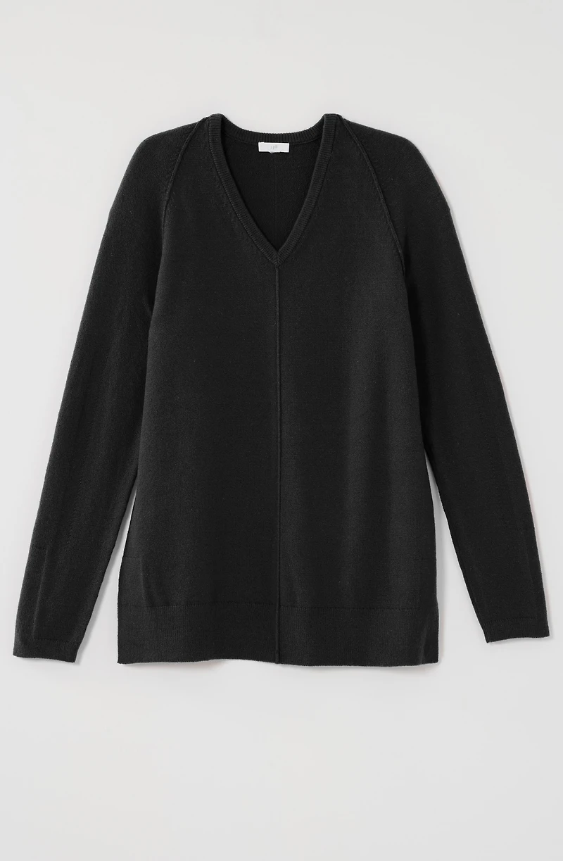 soft seamed v-neck sweater