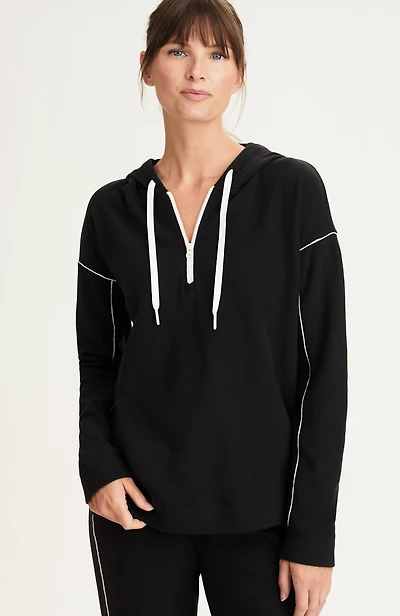 fit cozy contrast-trimmed sweatshirt