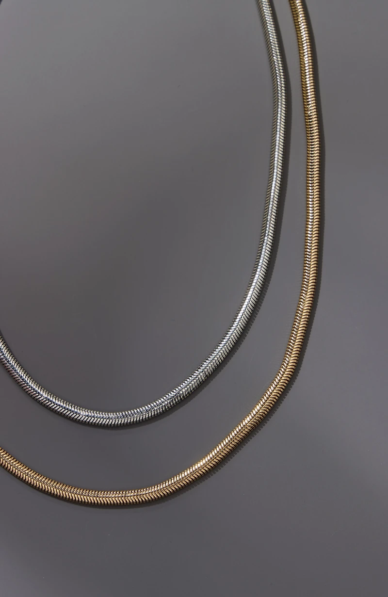 modern elements snake chain necklace