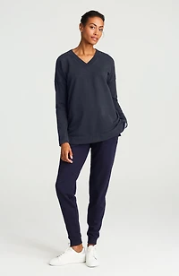 fit garment-dyed v-neck top
