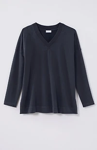 fit garment-dyed v-neck top