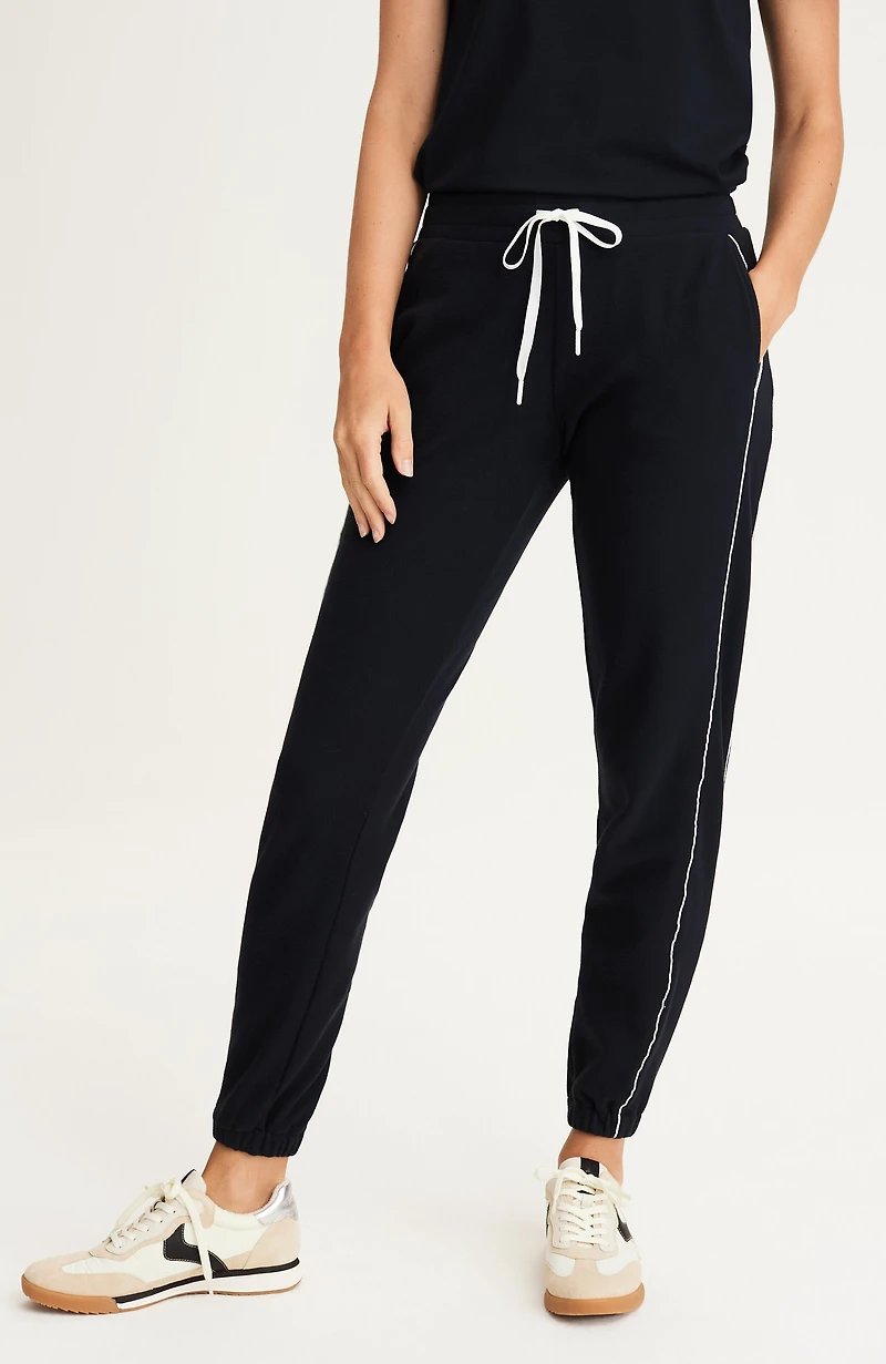 fit cozy contrast-trimmed joggers