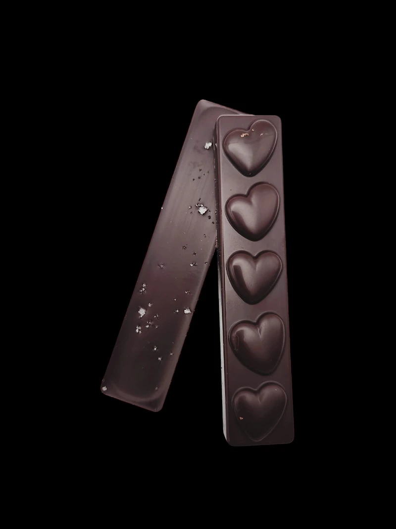 A-100x Valentine's Day dark chocolate with fleur de sel tablet - Gift wrapped (available while stocks last) - 3 to 4 weeks delivery time