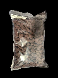 K-Madagascar cocoa beans coated in 70% dark chocolate (packaged in bags) To be packaged - 12 boxes