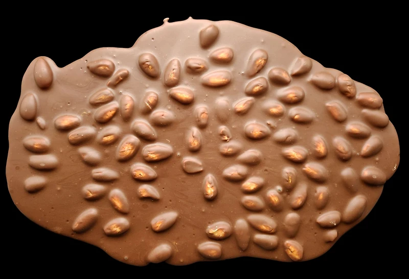 E-Milk chocolate almond bark (packaged in bags) - To be wrapped - 12 boxes