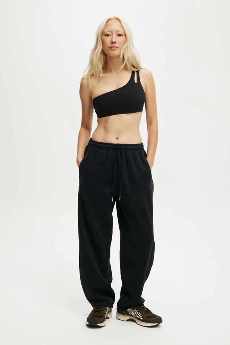 Plush Essential Barrel Sweatpant