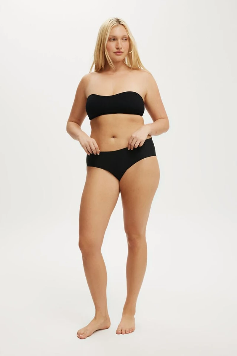 The Invisible Boyleg Brief