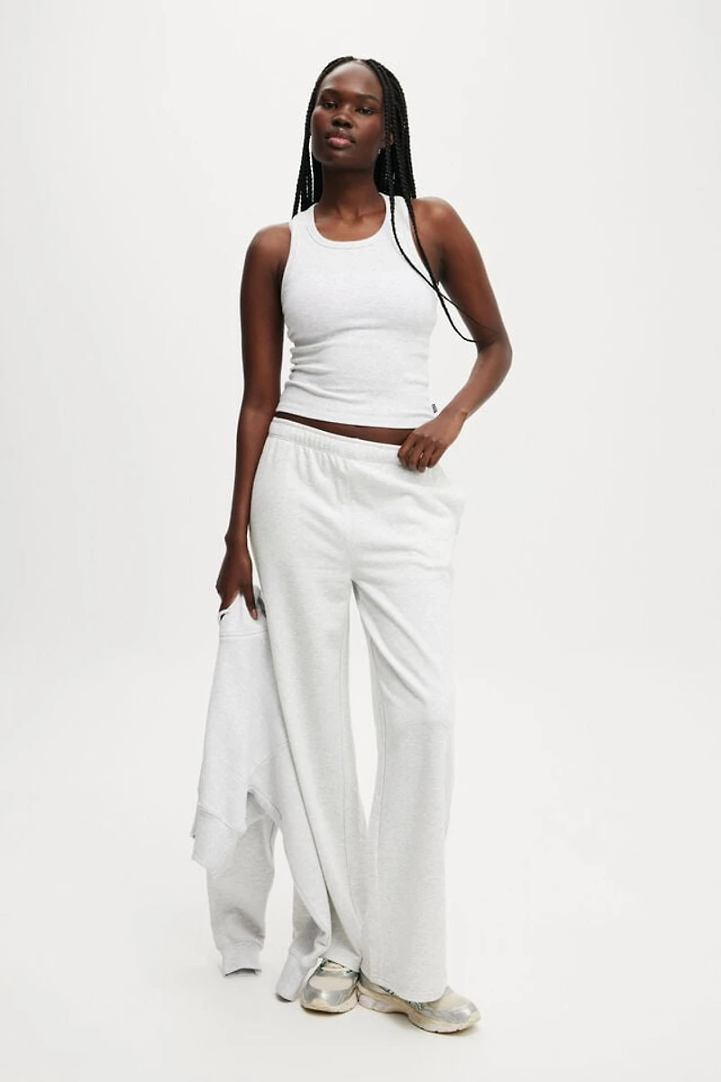 Lightweight Fleece Straight Leg Sweatpant