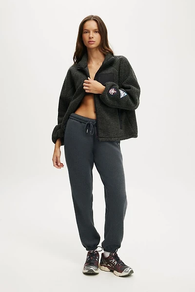 Plush Essential Gym Sweatpant
