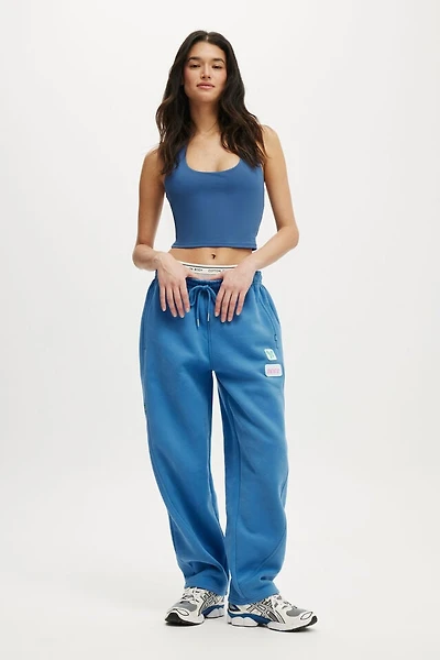 Plush Essential Barrel Sweatpant