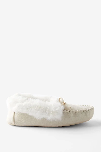 Moccasin Slipper