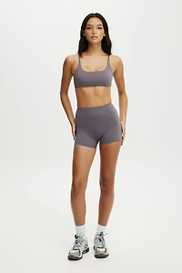 Ultra Luxe Invisible Scrunch V Shortie Short