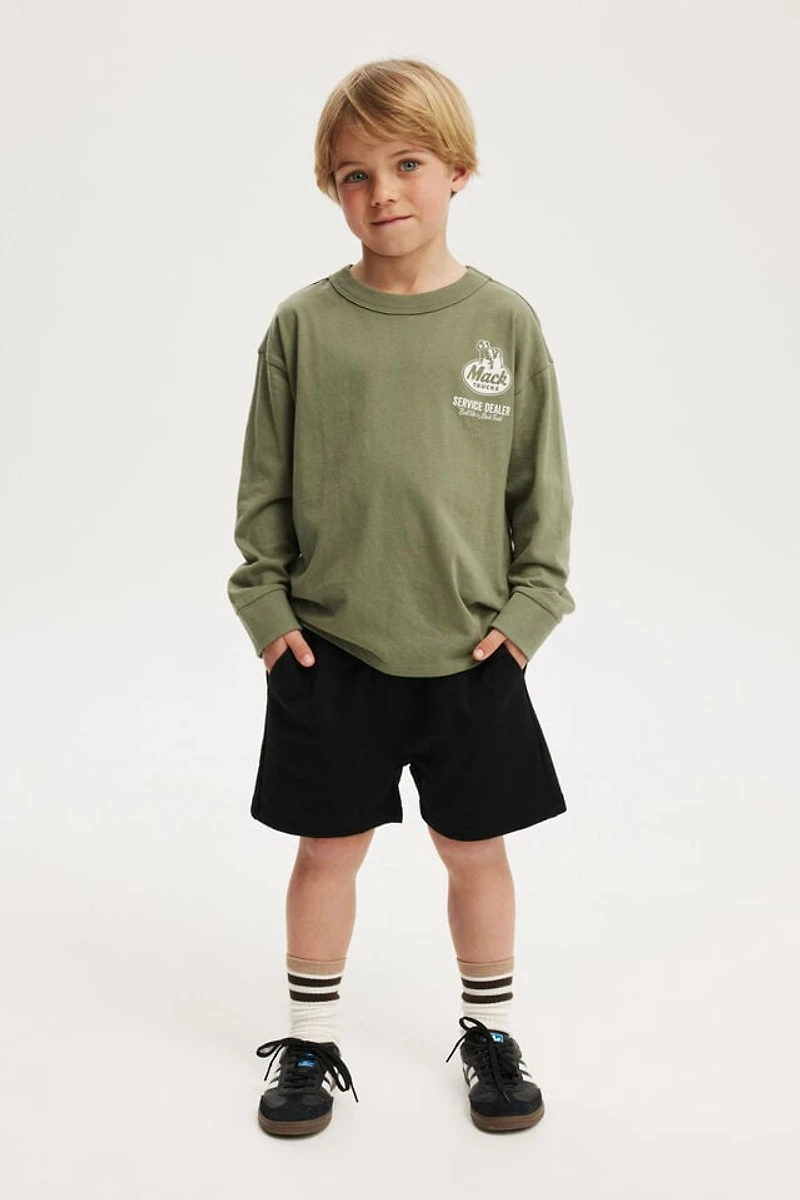 Henry Slouch Short