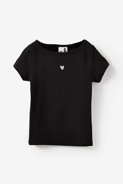 Fitted Short Sleeve Essential Boat Neck Tee
