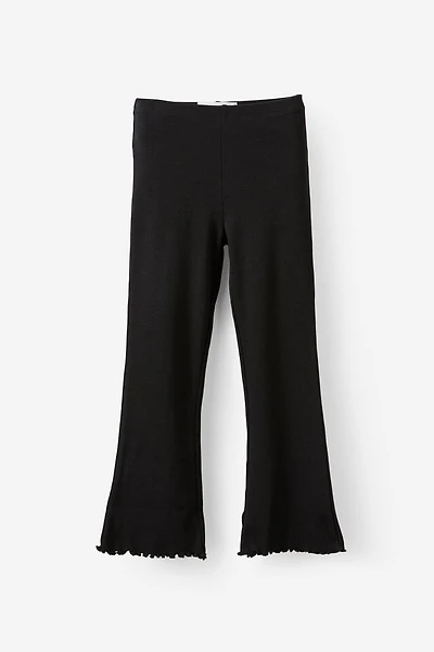 Essential Flare Pant