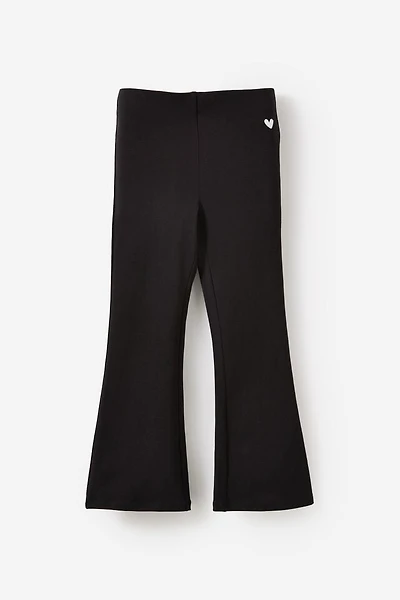 Essential Flare Legging