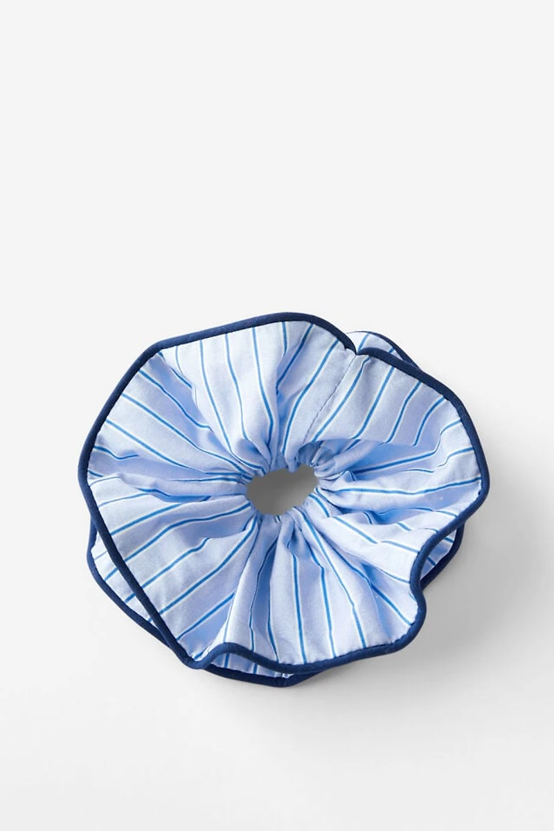 Suri Super Scrunchie