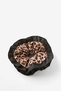 Suri Super Scrunchie
