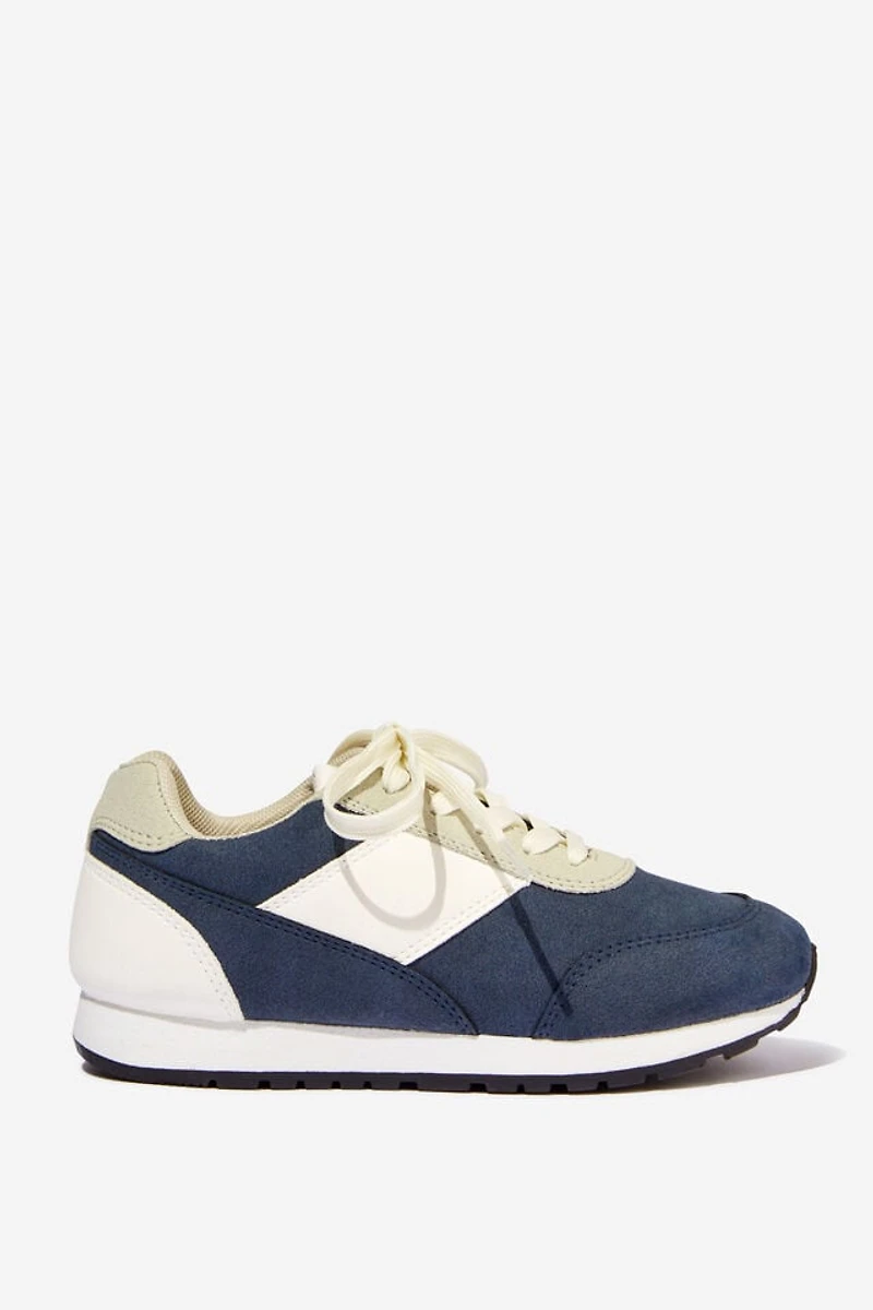 Morgan Sporty Sneaker