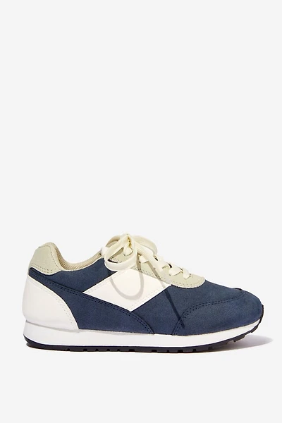 Morgan Sporty Sneaker