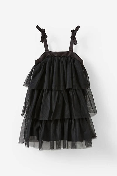 Viola Dress Up