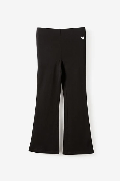 Essential Flare Legging