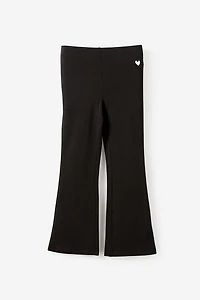 Essential Flare Legging
