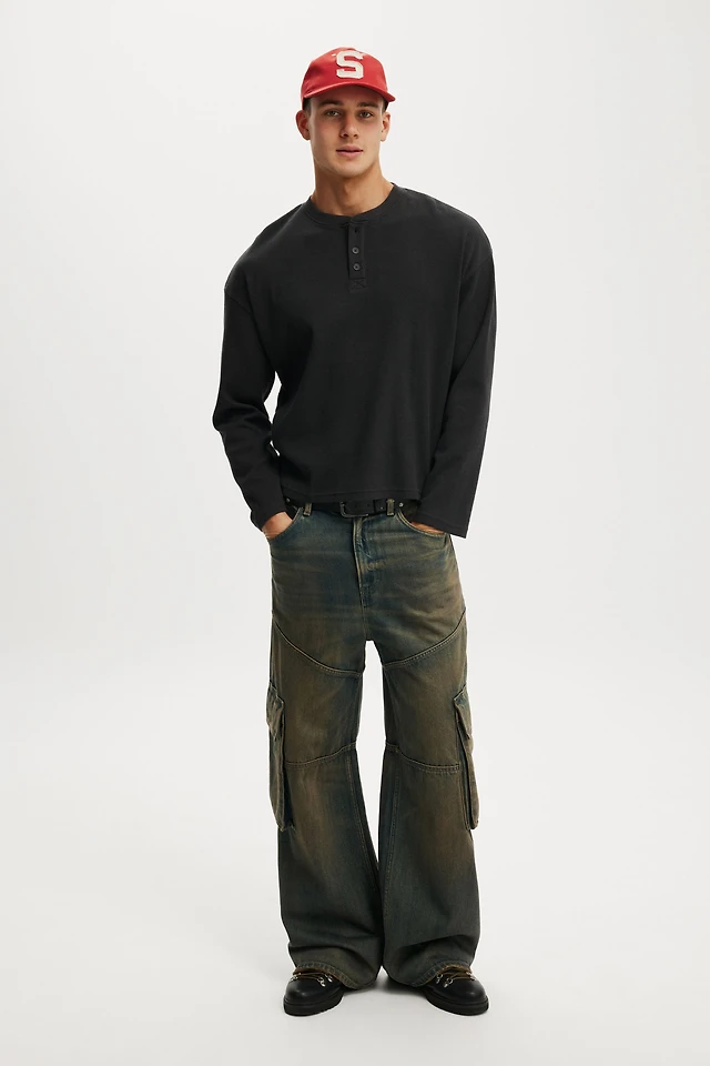 Cropped Fit Henley Long Sleeve