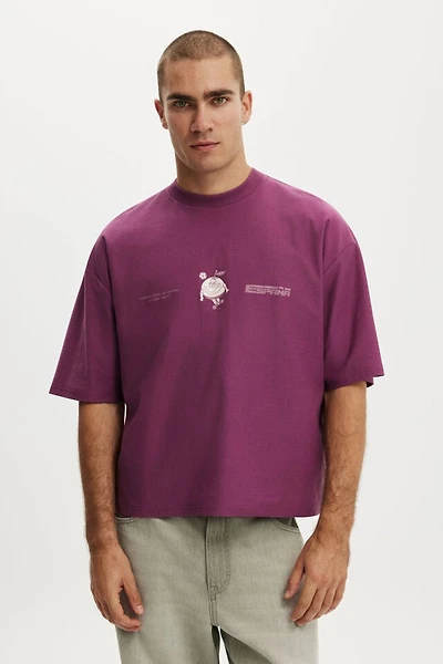 Cropped Fit FIFA T-Shirt