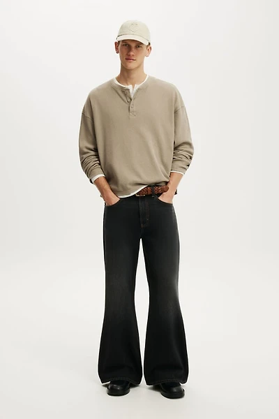 Baggy Bootcut Jean
