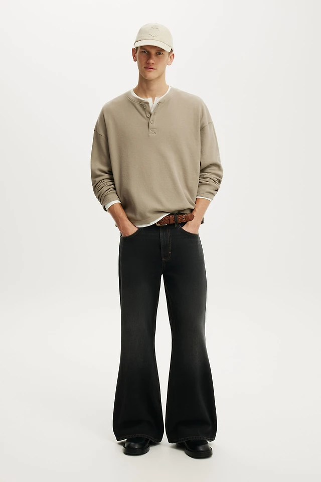 Baggy Bootcut Jean
