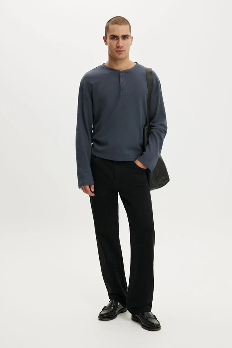 Loose Straight Jean